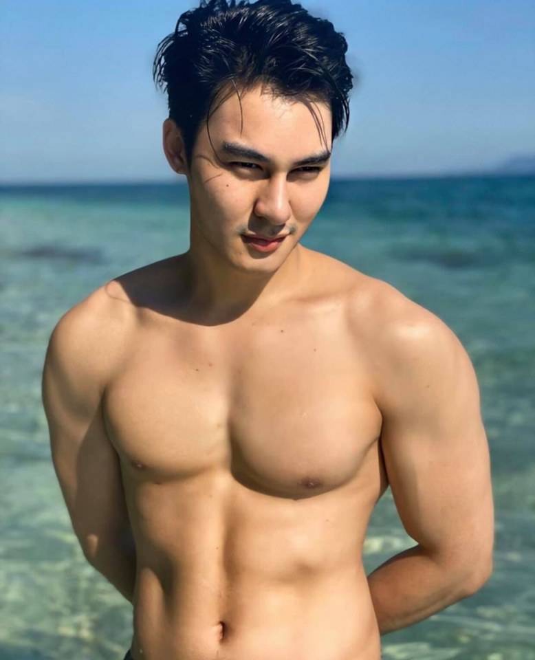 ถอดโชว์เรือนร่าง 2587