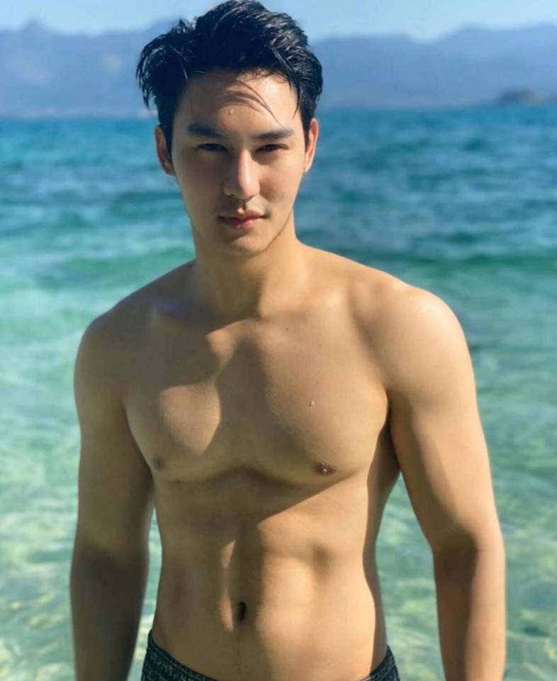 ถอดโชว์เรือนร่าง 2587