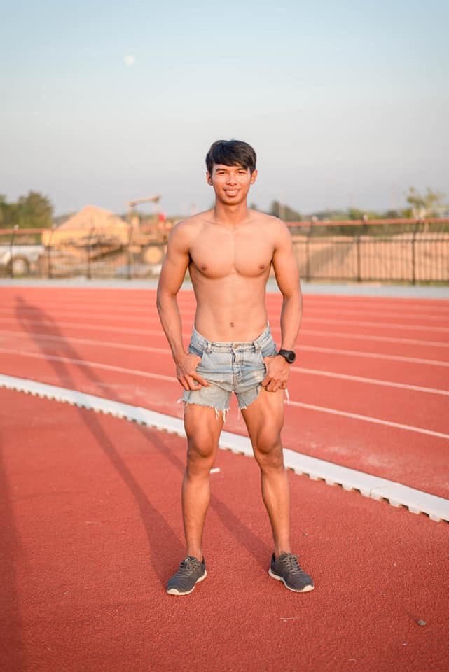 ถอดโชว์เรือนร่าง 2588