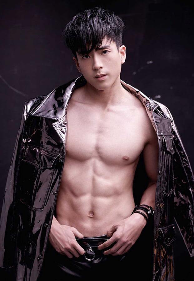 หนุ่มตี๋หุ่นแซ่บ!! นนกุล โกอินเตอร์ต่างประเทศ กล้าม-ซิกแพคแน่นสุดๆ