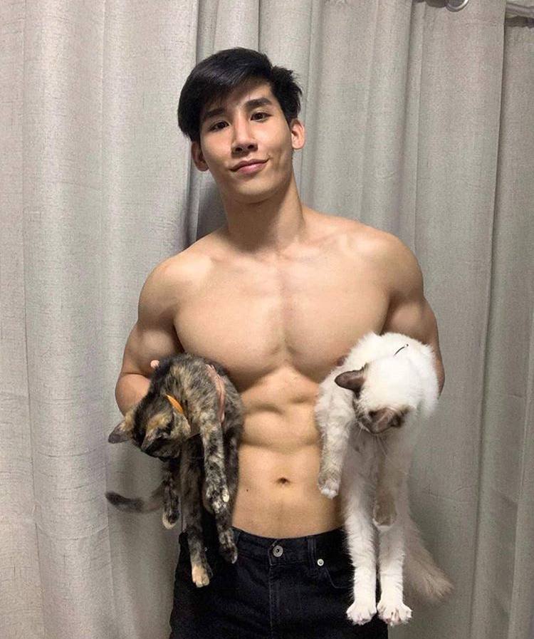 ถอดโชว์เรือนร่าง 2592