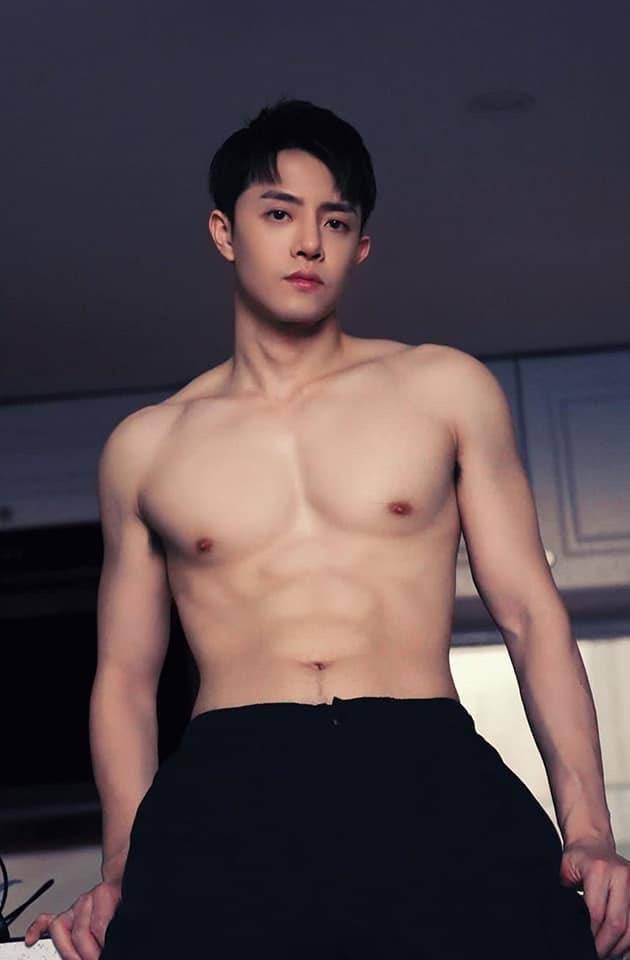 ถอดโชว์เรือนร่าง 2594