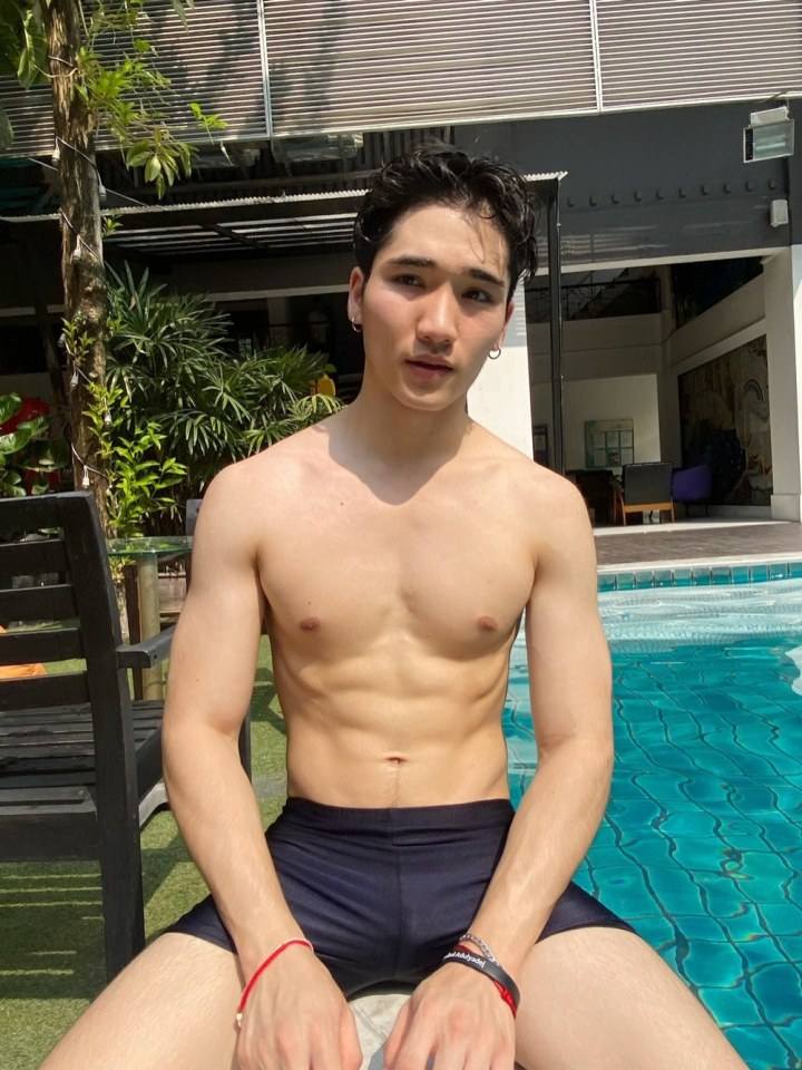 ถอดโชว์คนที่ใช่