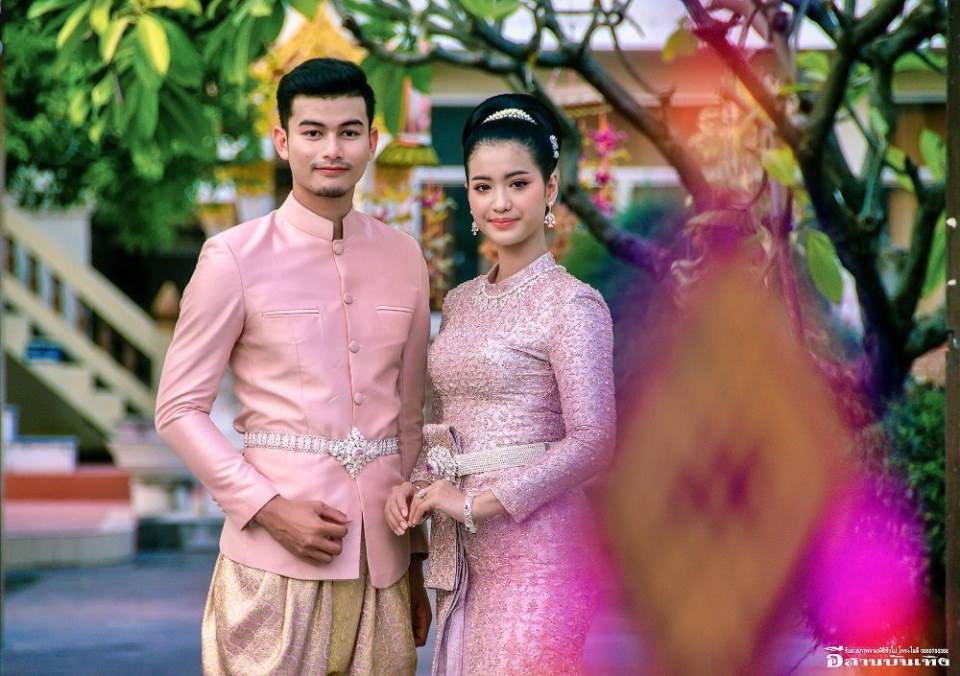 ชุดไทยบรมพิมาน Thai wedding dress, Thailand