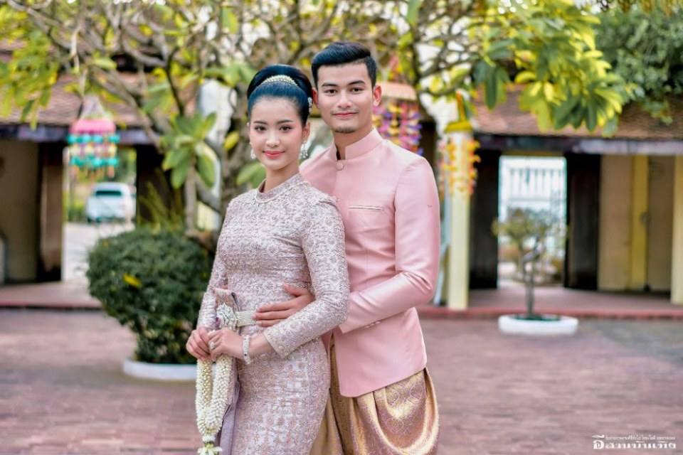 ชุดไทยบรมพิมาน Thai wedding dress, Thailand