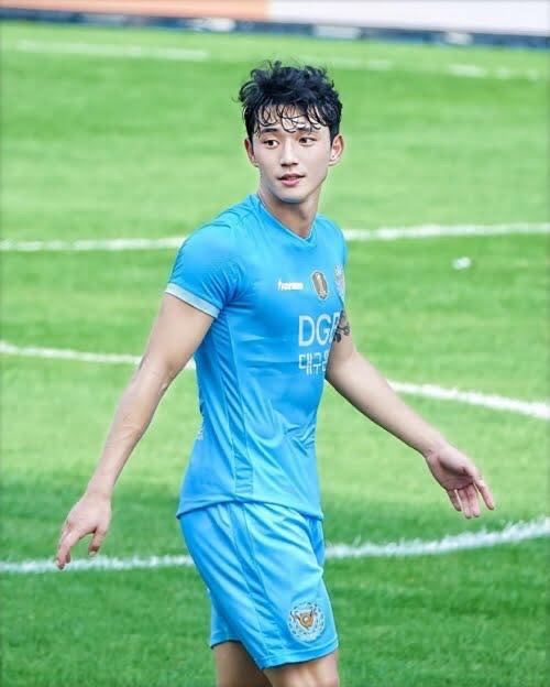 Jeong Seung-won นักฟุตบอลเกาหลี งานดี