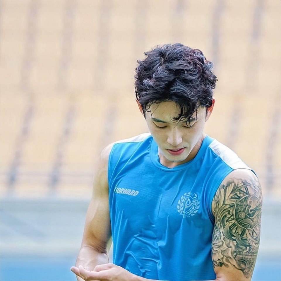 Jeong Seung-won นักฟุตบอลเกาหลี งานดี