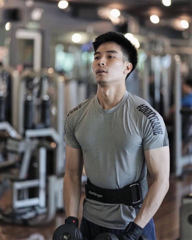 เปิดวาร์ป "หมอท๊อป" คุณหมอสุดหล่อ หุ่นแซ่บสุดๆ