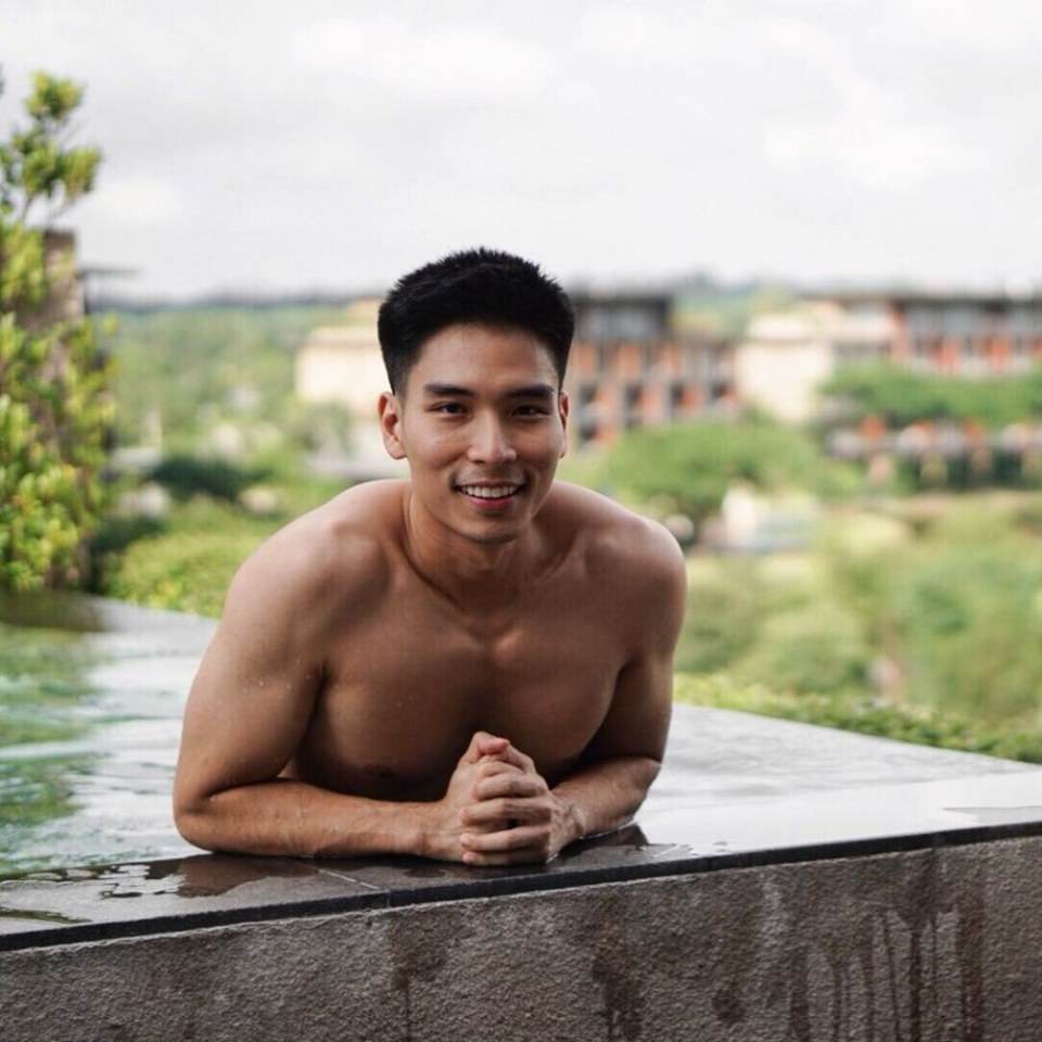 เปิดวาร์ป "หมอท๊อป" คุณหมอสุดหล่อ หุ่นแซ่บสุดๆ