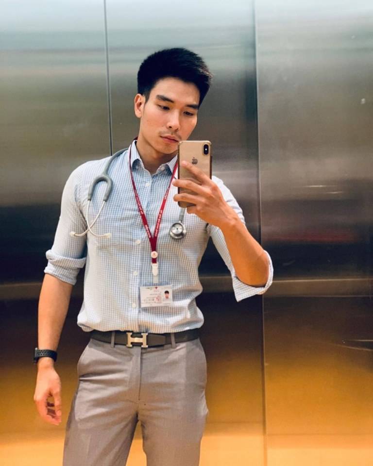 เปิดวาร์ป "หมอท๊อป" คุณหมอสุดหล่อ หุ่นแซ่บสุดๆ
