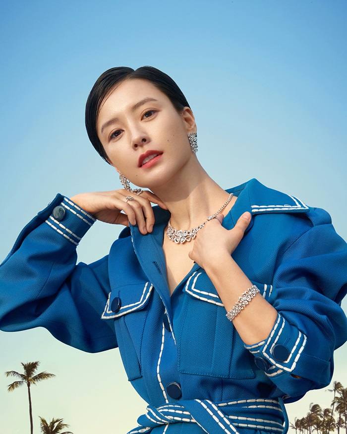 Jung Yumi @ Cosmopolitan Korea February 2020