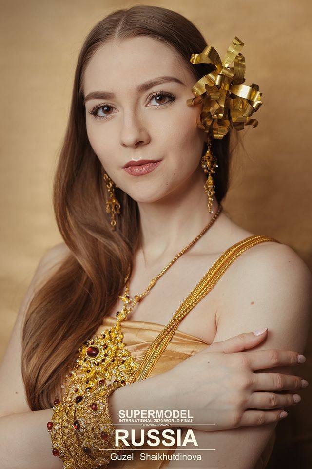2020 Supermodel International in Thai element.