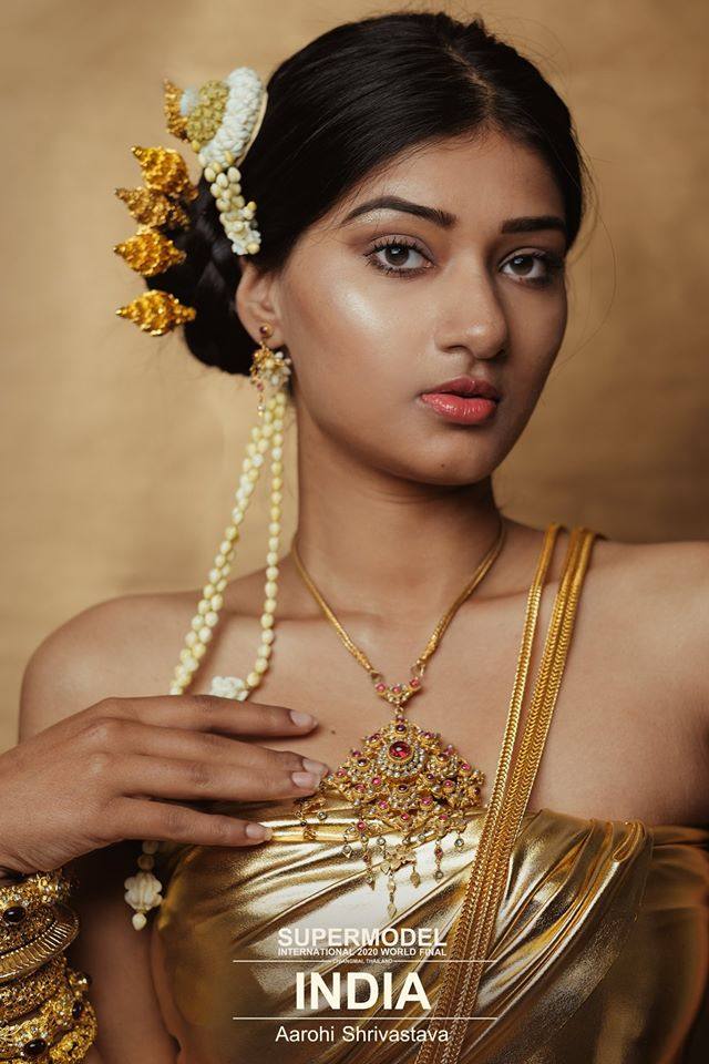 2020 Supermodel International in Thai element.