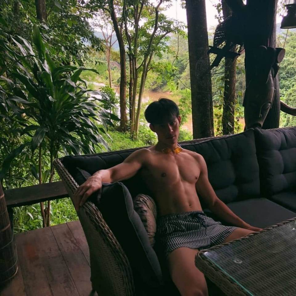 "ดิว นิธิพงษ์" เน้นๆ