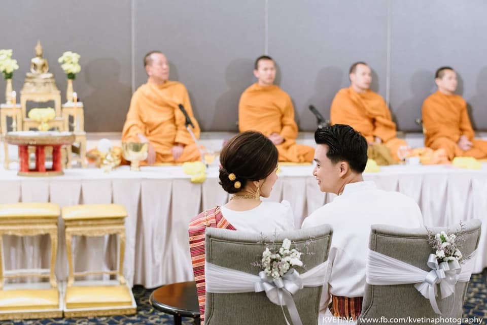 ชุดแต่งงานอีสาน, Thailand.
