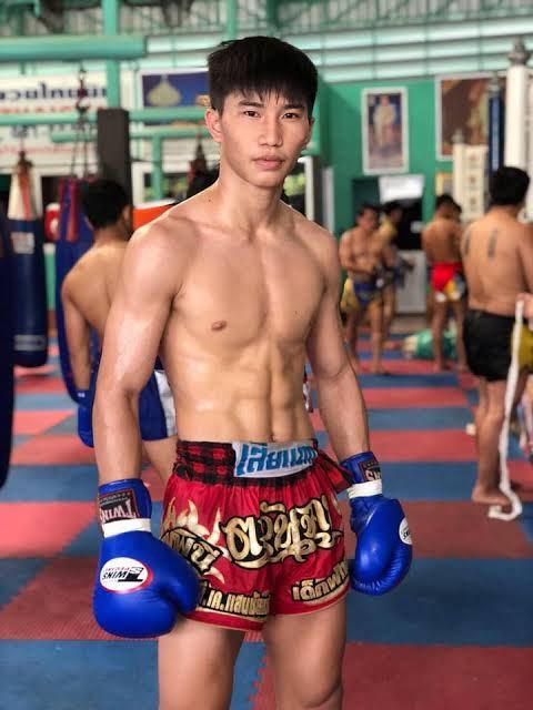 ตะวันฉาย