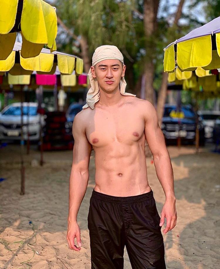 male body 211