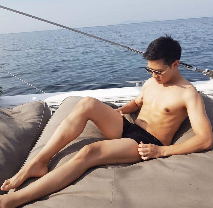 male body 211