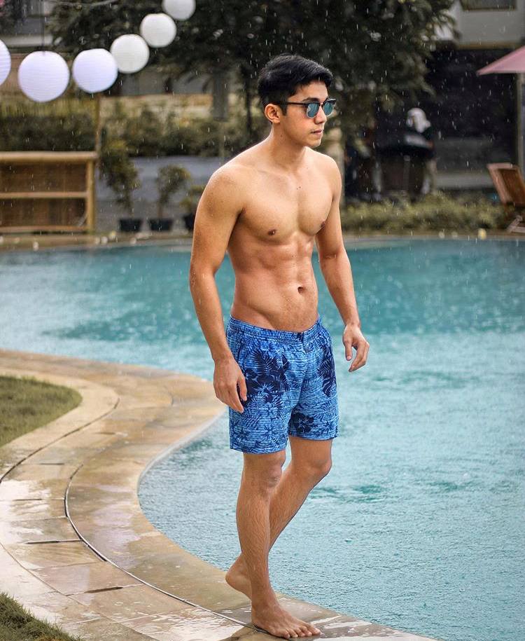 male body 211