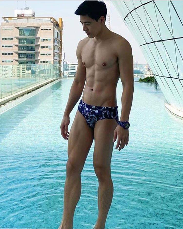 male body 214