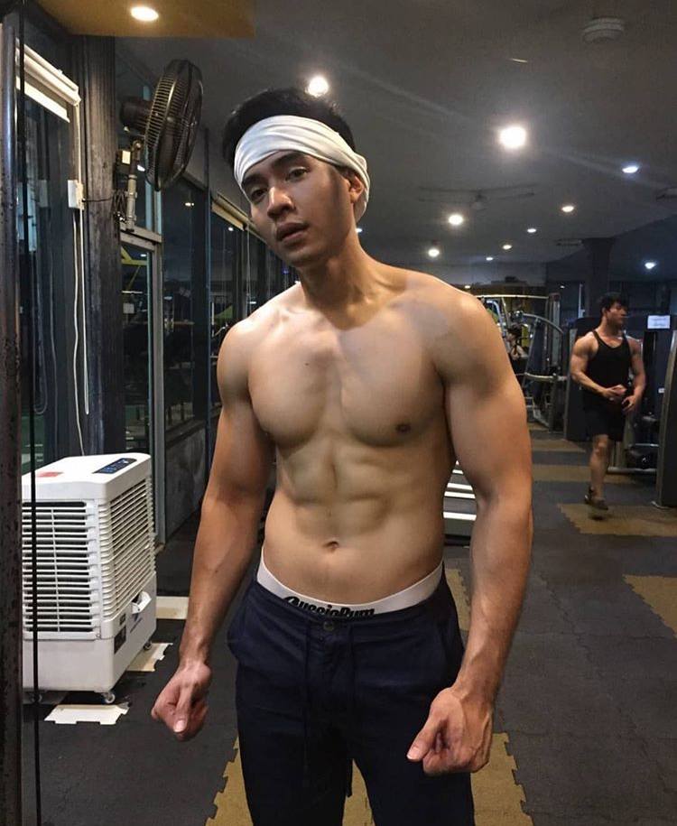 male body 215