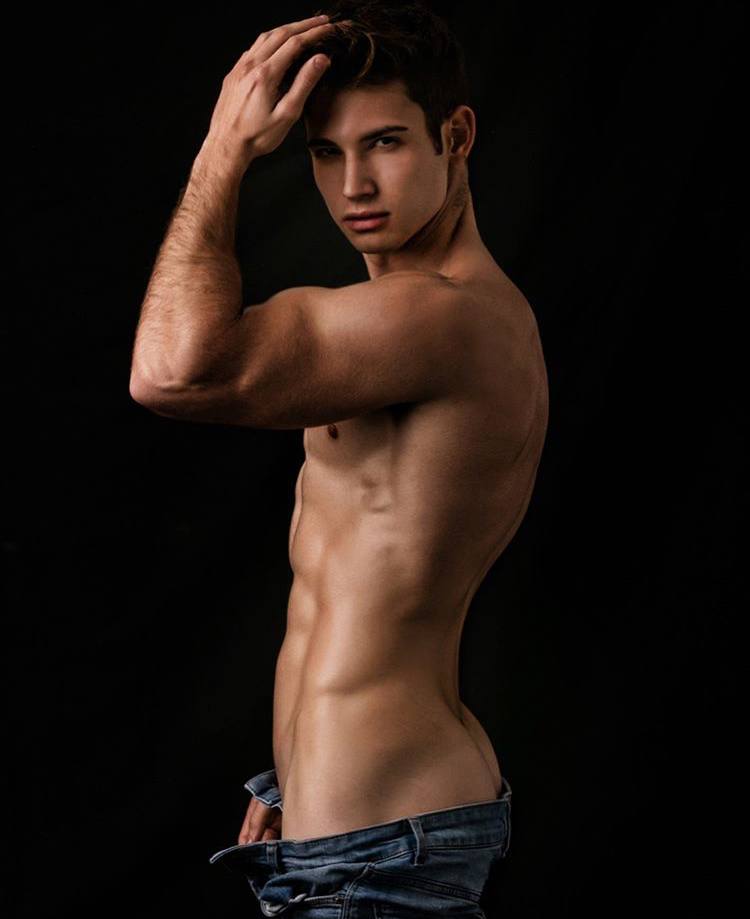 male body 216