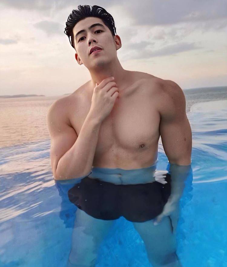 ฟิตเปรี๊ยะ ที่สามสิบเก้า