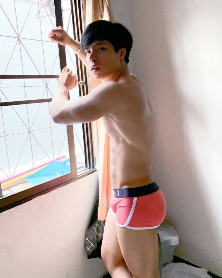 อย่าทำกร่าง..เดี๋ยวนอนครางจนสว่างไม่รู้ตัว