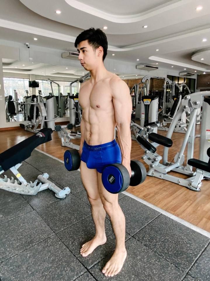 ฟิตเปรี๊ยะ ที่สี่สิบสี่