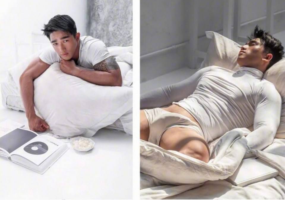 หนุ่มหล่อขึ้นปก 542