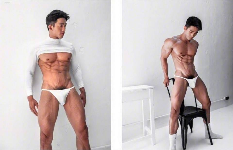 หนุ่มหล่อขึ้นปก 542