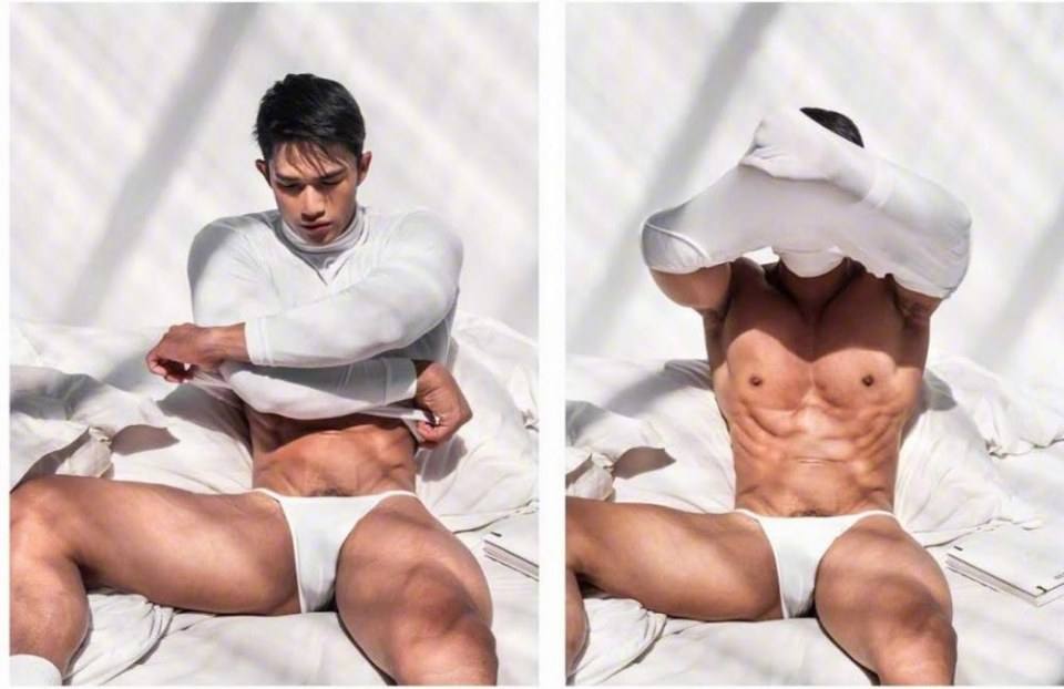 หนุ่มหล่อขึ้นปก 542