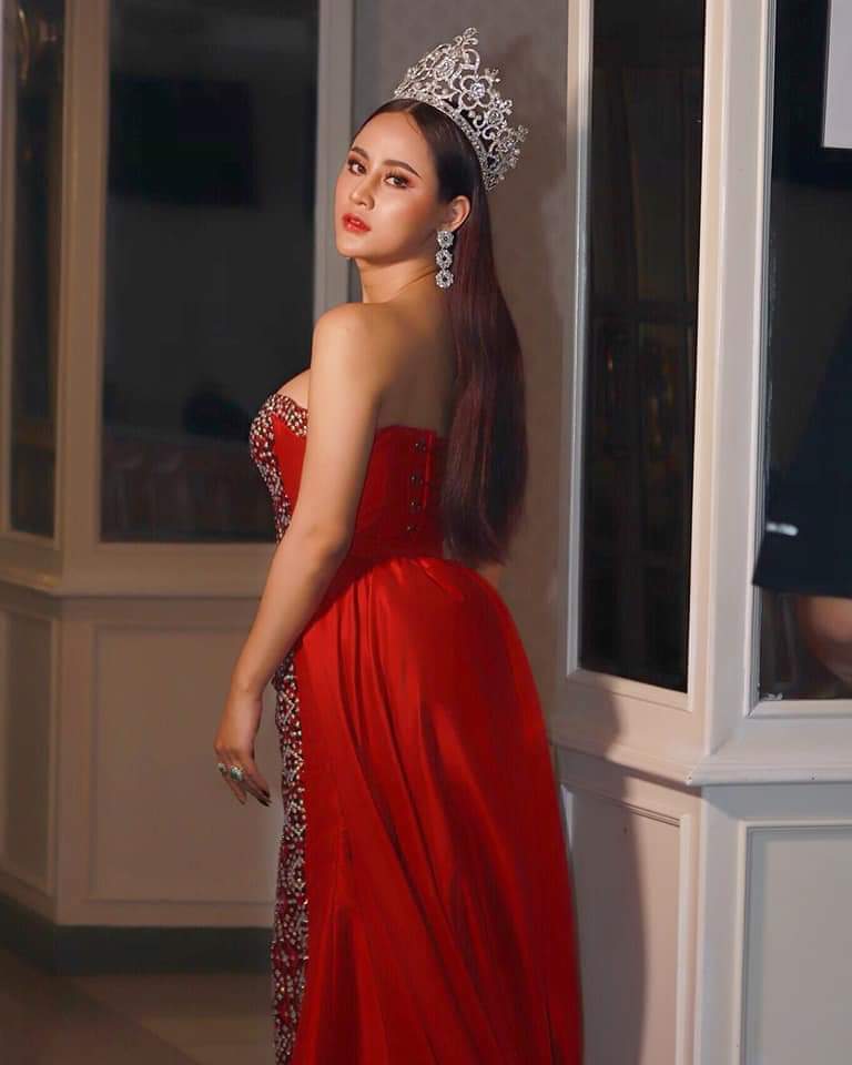 สวยไม่แพ้ชะนี ! น้ำแข็ง วู้ดดี้ ชีงดงามมาก