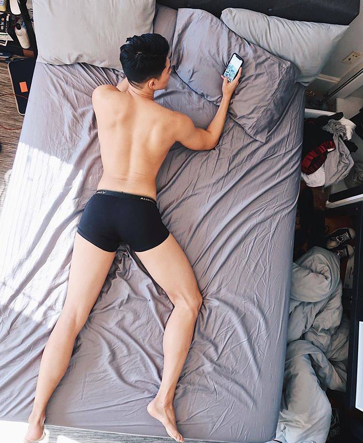 ถอดโชว์เรือนร่าง 2599