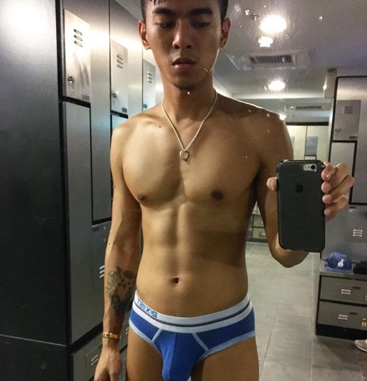 ถอดโชว์เรือนร่าง 2604