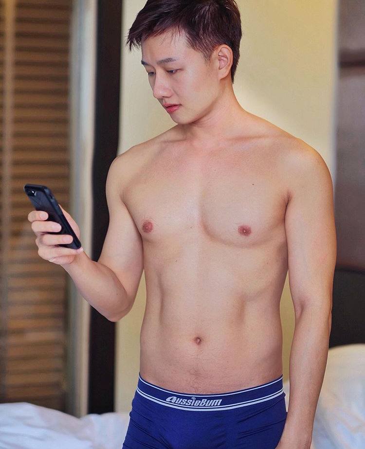 ถอดโชว์เรือนร่าง 2605