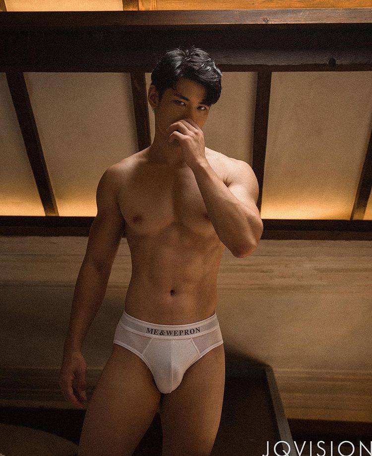 ถอดโชว์เรือนร่าง 2607