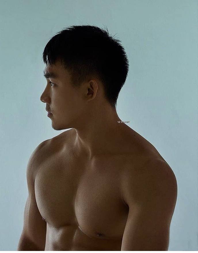 ถอดโชว์เรือนร่าง 2611