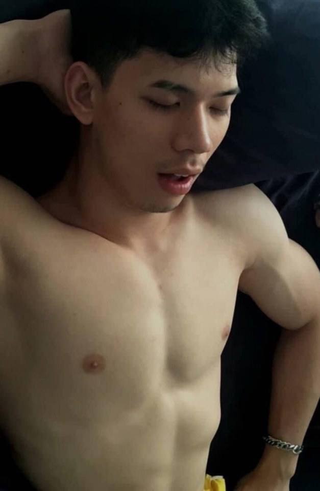 ถอดโชว์เรือนร่าง 2615