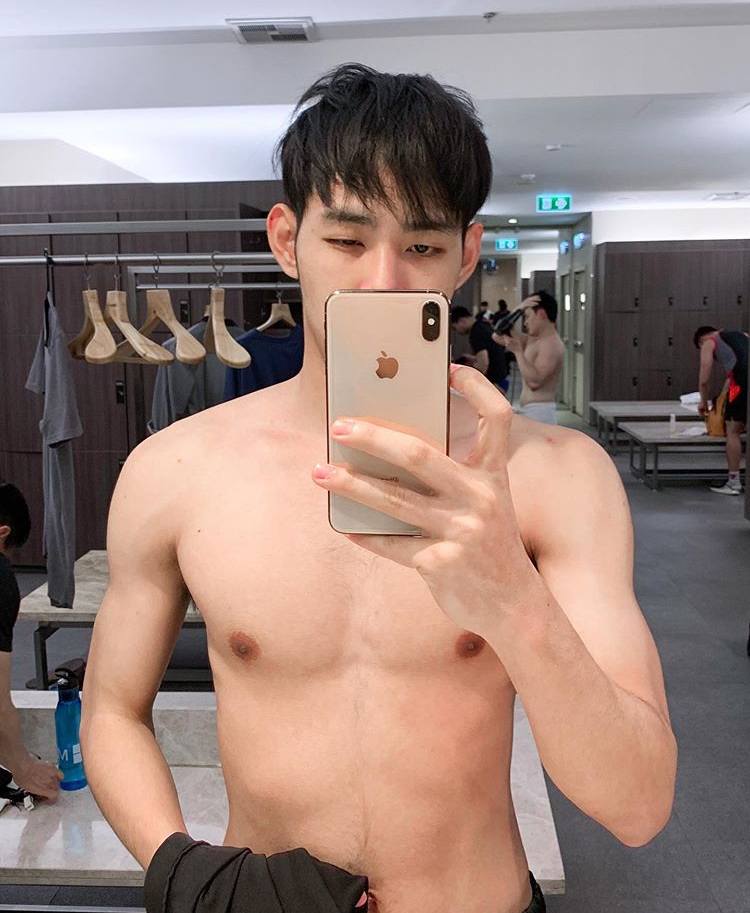 ถอดโชว์เรือนร่าง 2615