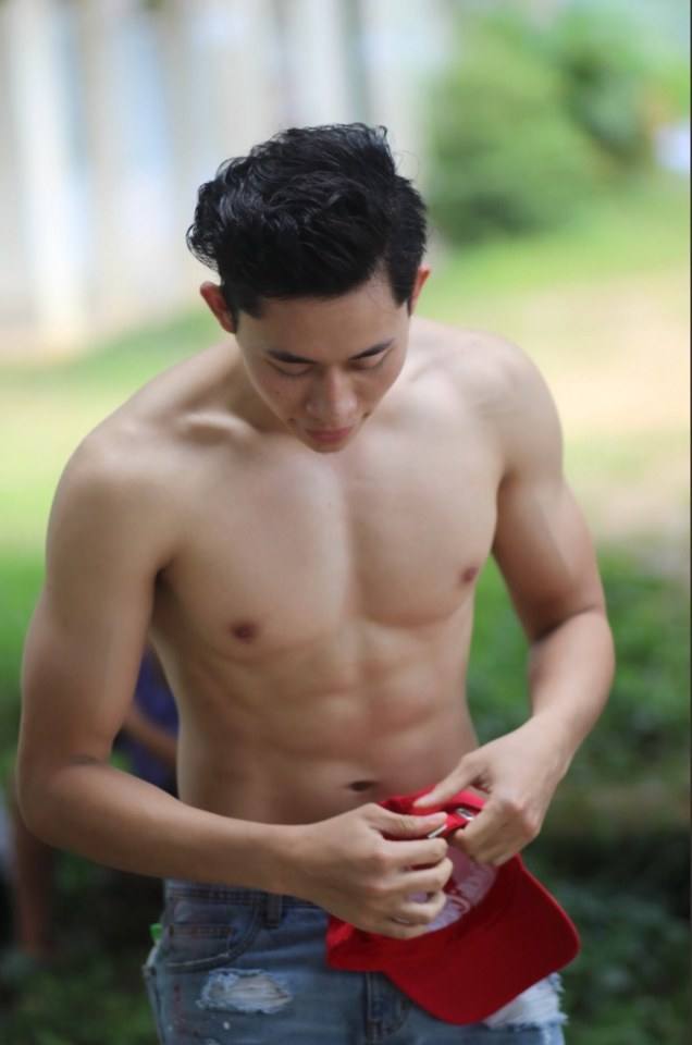 ถอดโชว์เรือนร่าง 2621