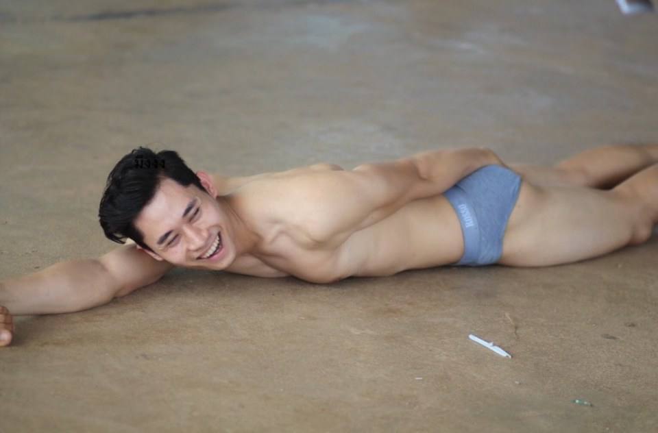 ถอดโชว์เรือนร่าง 2621