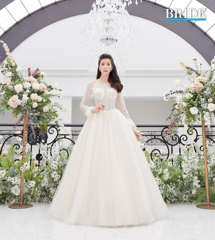 เอสเธอร์ สุปรีย์ลีลา @ Bride Magazine March 2020