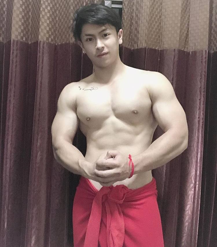 รวมหนุ่มขี้ร้อน