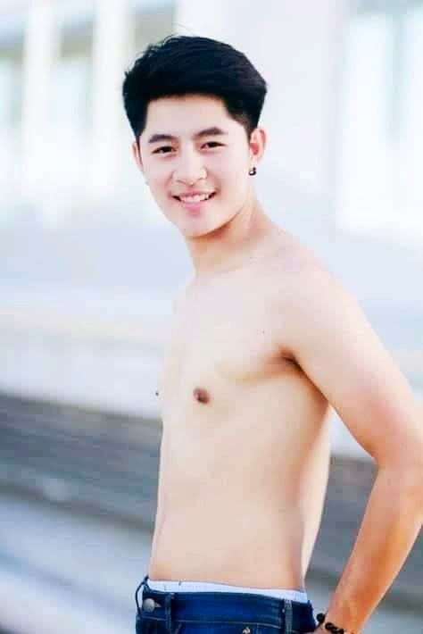 นายจะถอดเอง(หรือ)จะให้เราถลก