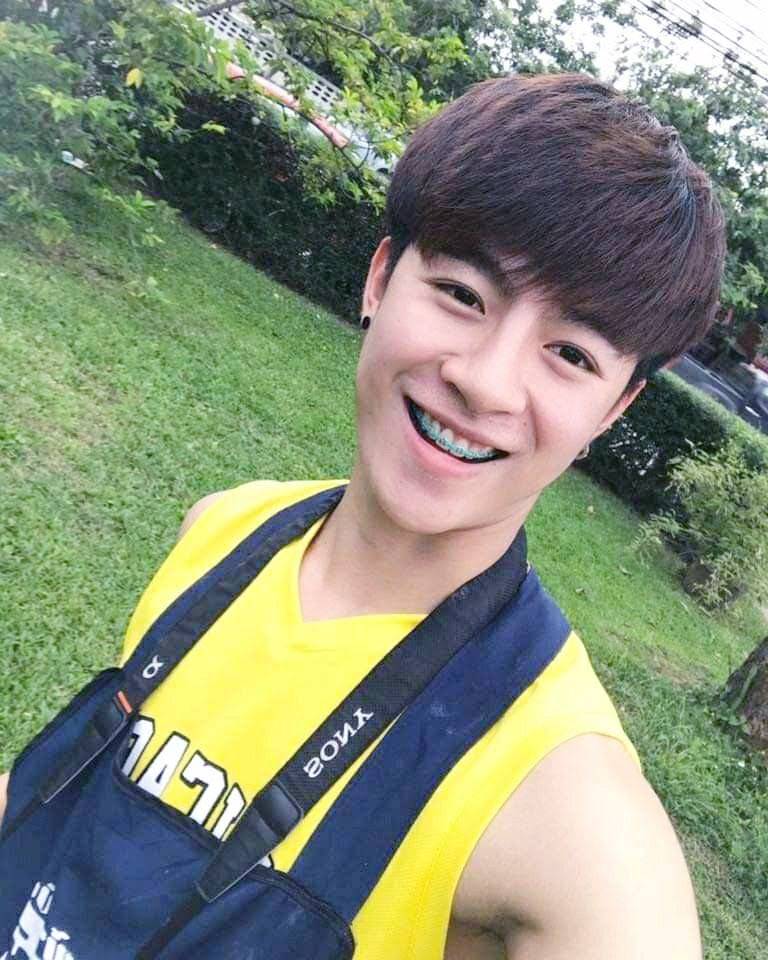 นายจะถอดเอง(หรือ)จะให้เราถลก