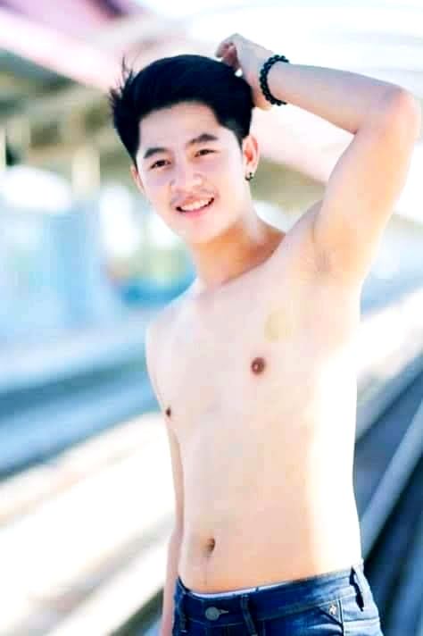 นายจะถอดเอง(หรือ)จะให้เราถลก
