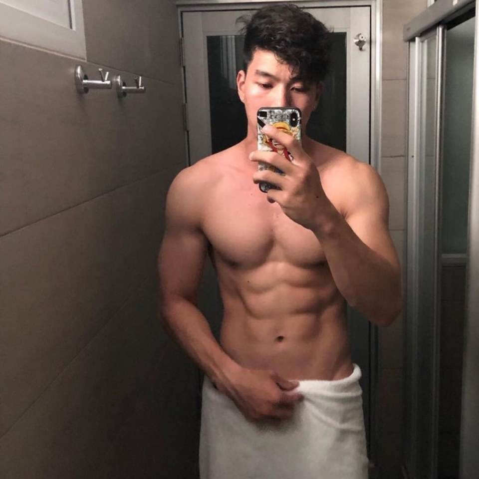หนุ่ม Grab สุดหล่อ