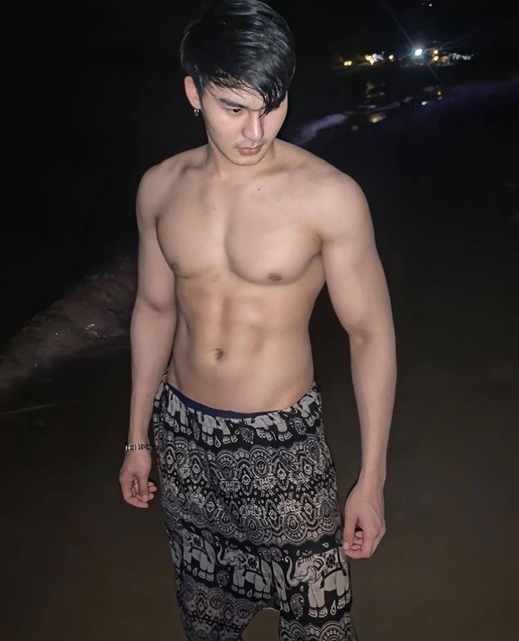 เปิดวาร์ป IG หนุ่มหล่อหุ่นดี #11