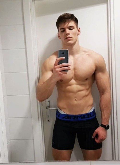 male body 218